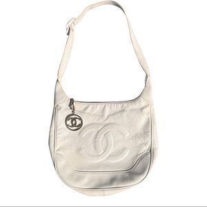 Chanel Vintage CC Hobo white